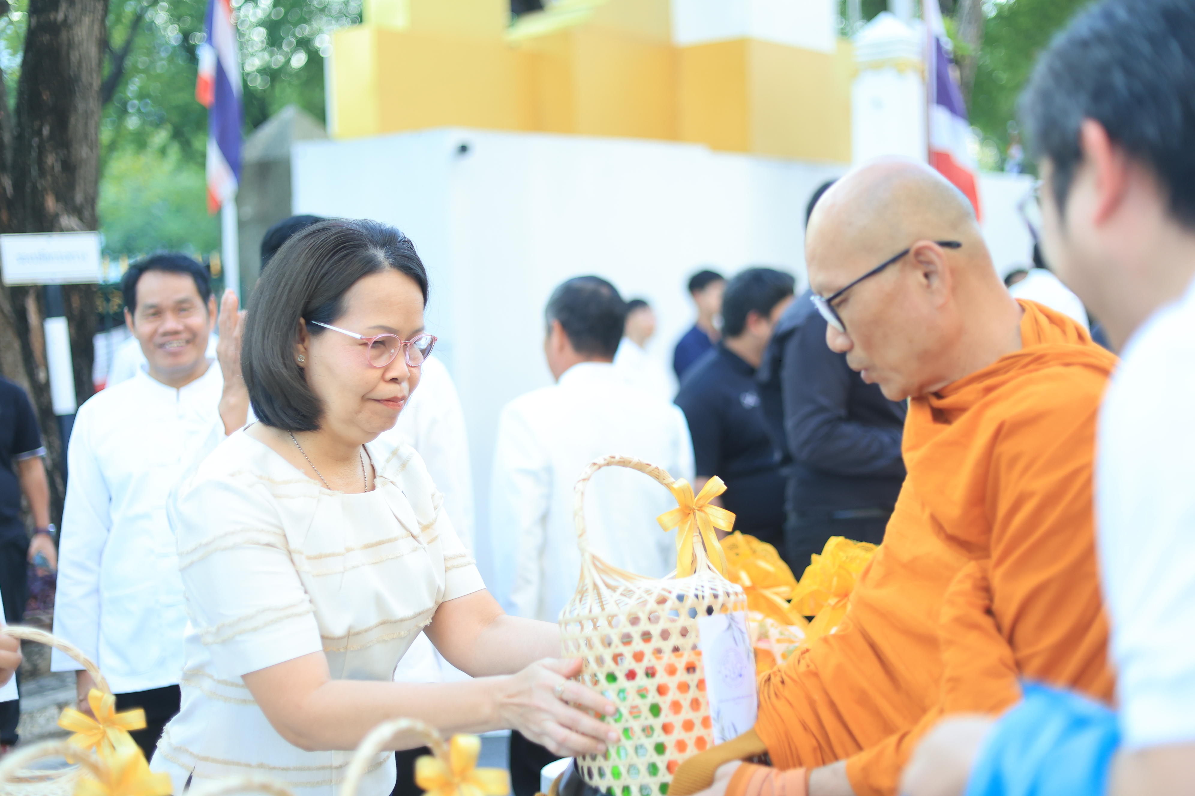 title - ส.ป.ก. ร่วมพิธีทำบุญตักบาตรของกระทรวงเกษตรและสหกรณ์ พร้อมสวัสดีปีใหม่ผู้บริหารกระทรวงเกษตรและสหกรณ์เนื่องในเทศกาลปีใหม่ พุทธศักราช 2569